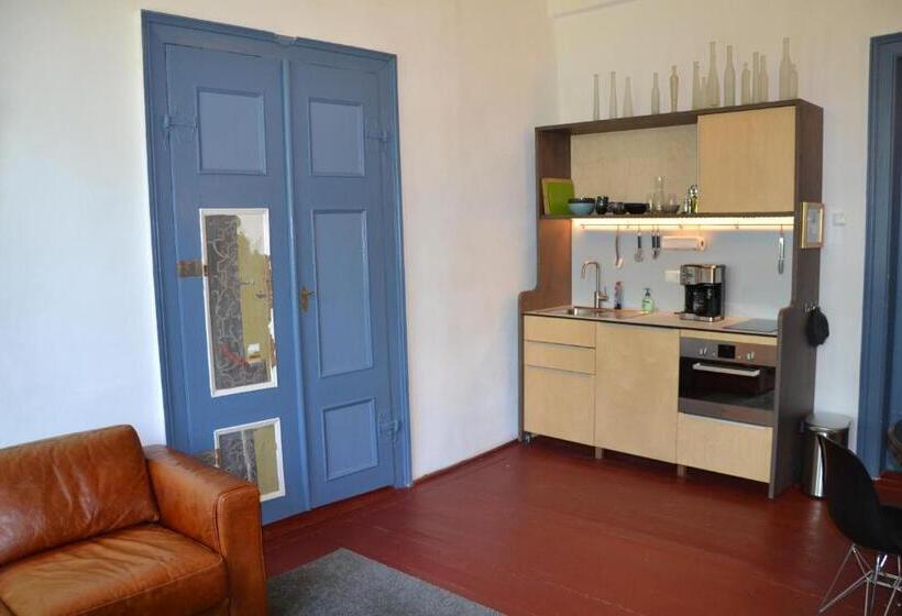 침실 2개 아파트, Schloss Gröbitz