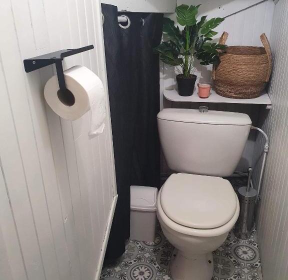 غرفة رباعية اقتصادية مع حمام مشترك, Chambre D Hôtes Le Relais De Belloy