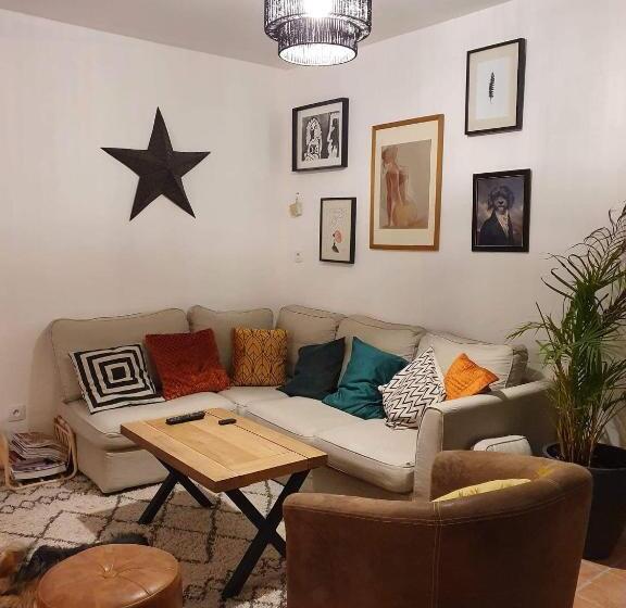 Четырехместный номер эконом класса с общей ванной комнатой, Chambre D Hôtes Le Relais De Belloy
