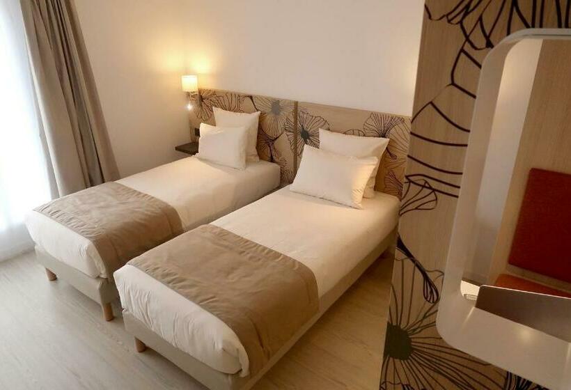 غرفة سوبيريور, Courrier Sud