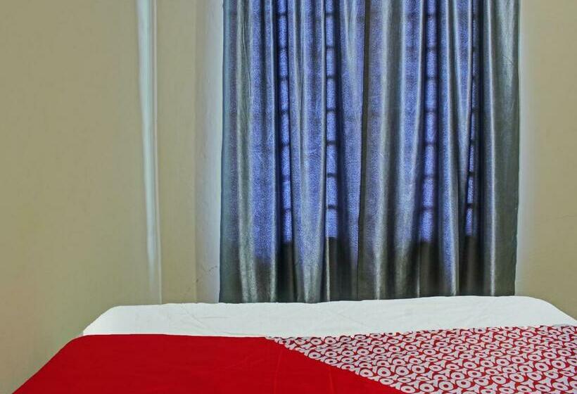 غرفة ديلوكس سرير كينج, Oyo 91643 Homestay Daniel 76