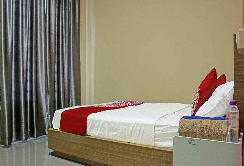 غرفة ديلوكس سرير كينج, Oyo 91643 Homestay Daniel 76