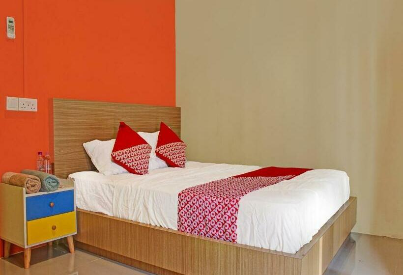 스탠다드 룸 킹사이즈 침대, Oyo 91643 Homestay Daniel 76