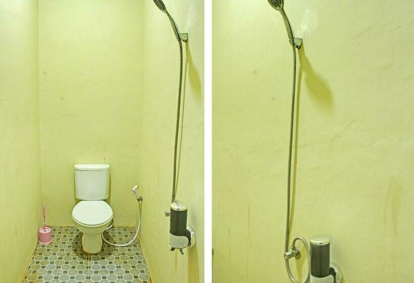 غرفة ديلوكس سرير كينج, Oyo 91643 Homestay Daniel 76