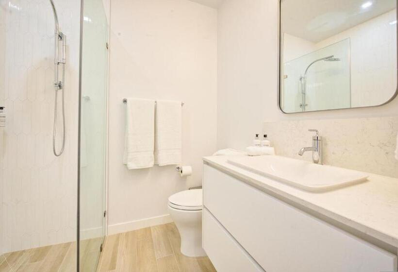 آپارتمان لوکس 1 خوابه, One Canal Point