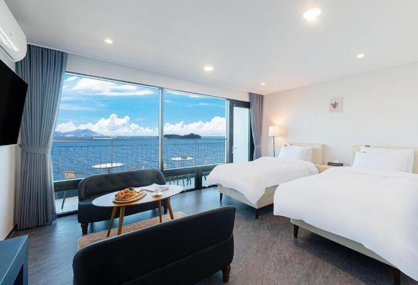 جناح مطلّ علي البحر, C Resort