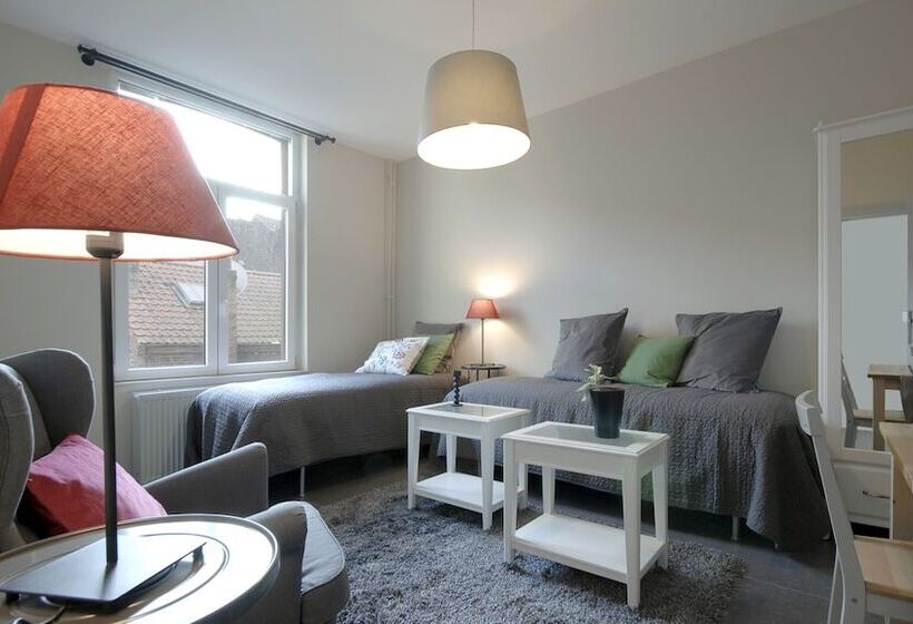 Eenvoudige Studio, Appartbrussels