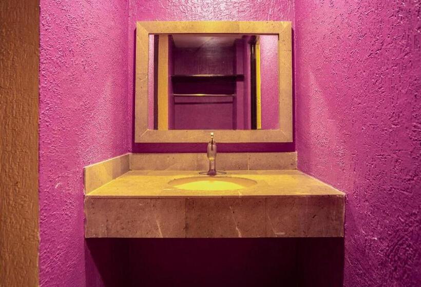 Standard Szoba, La Silla