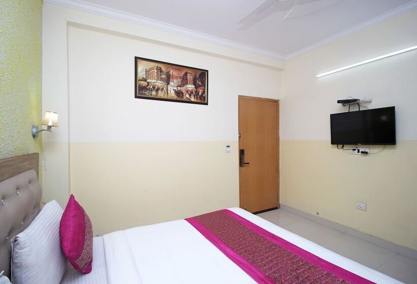 발코니 디럭스 룸, Aeroporto Near Delhi Airport