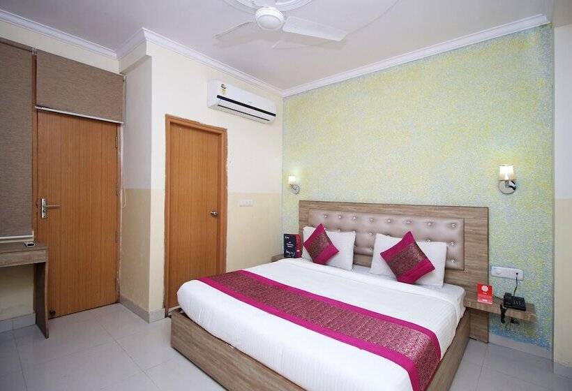 발코니 디럭스 룸, Aeroporto Near Delhi Airport