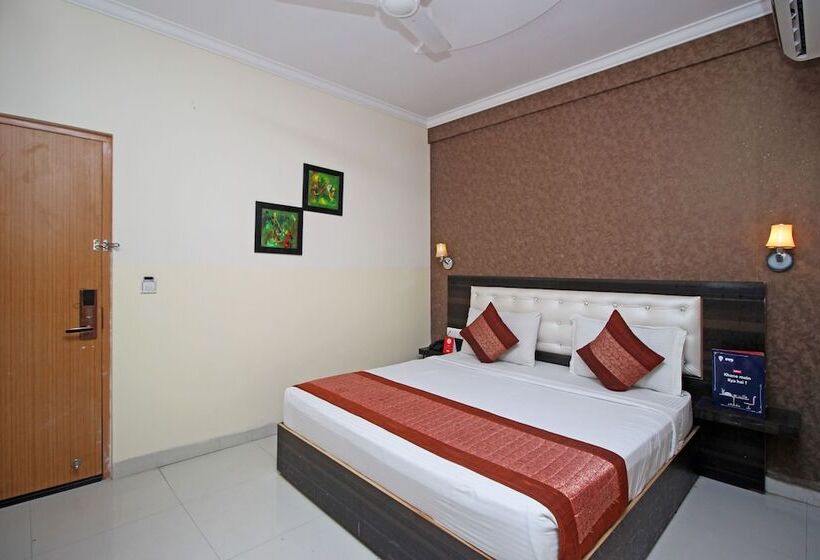 발코니 디럭스 룸, Aeroporto Near Delhi Airport