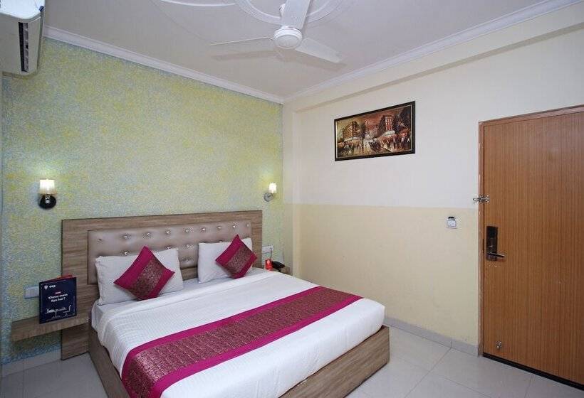 발코니 디럭스 룸, Aeroporto Near Delhi Airport