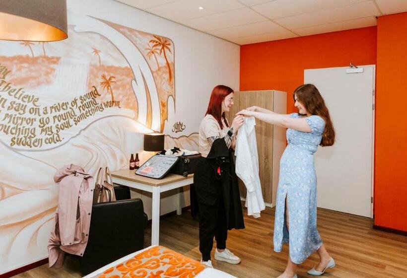 이코노미 스튜디오, Amsterdam Teleport