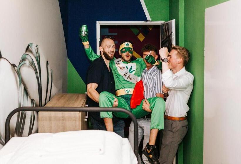 이코노미 스튜디오, Amsterdam Teleport