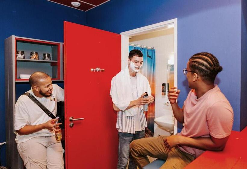 스탠다드 스튜디오, Amsterdam Teleport