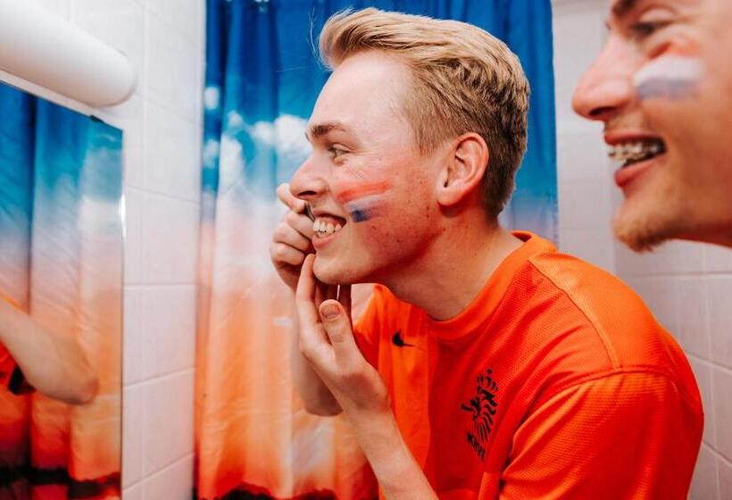 이코노미 스튜디오, Amsterdam Teleport