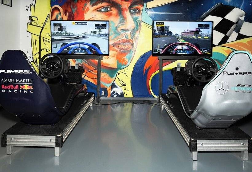 스탠다드 스튜디오, Amsterdam Teleport