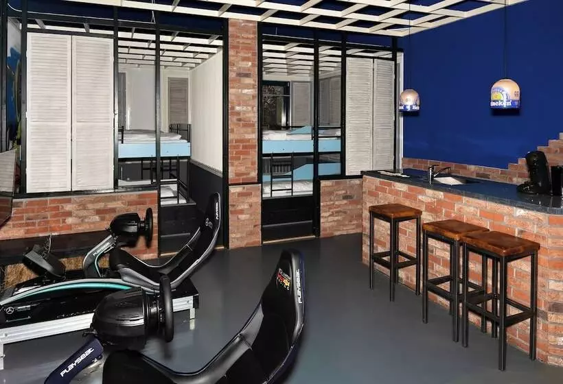 Standard-studio, Amsterdam Teleport Hotel Free Parking