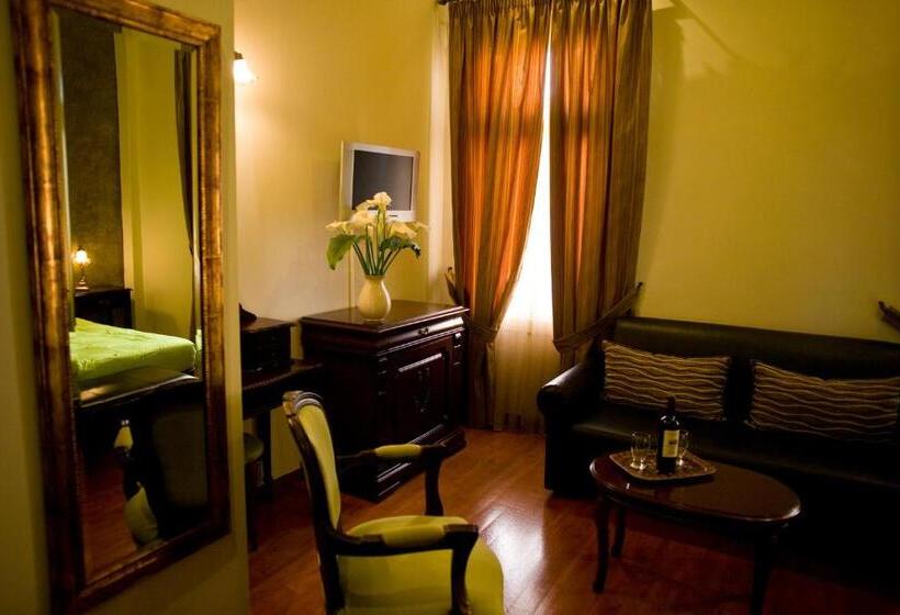 高级大房间, Andromeda Suites