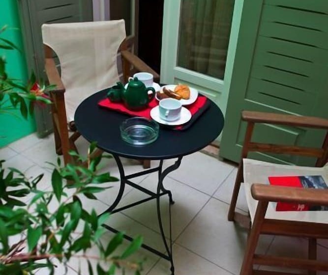 חדר סטנדרט, Andromeda Suites