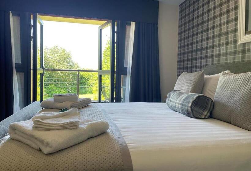 חדר סופריור עם מיטת קינג, Boston West