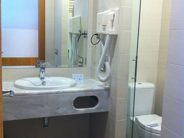 חדר משפחתי, Boutique Museo Burgos