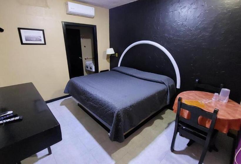 Standard Szoba, La Silla