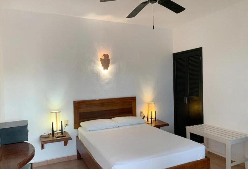 Номер Стандарт, Marcianito