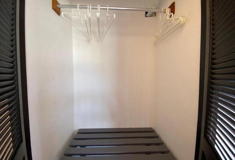 Номер Стандарт, Marcianito