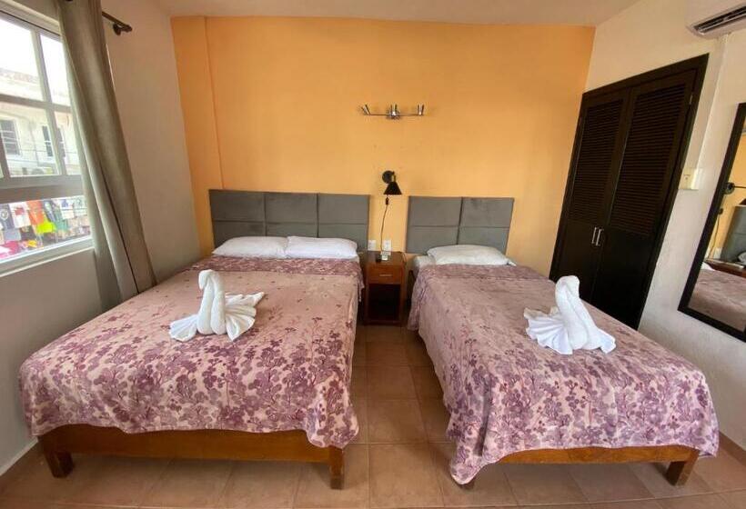 Номер Стандарт Трехместный, Marcianito