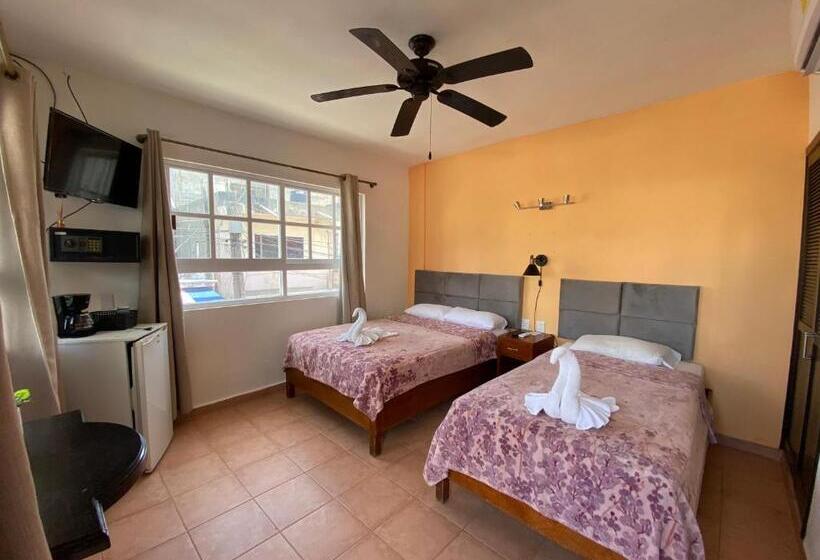 Номер Стандарт Трехместный, Marcianito