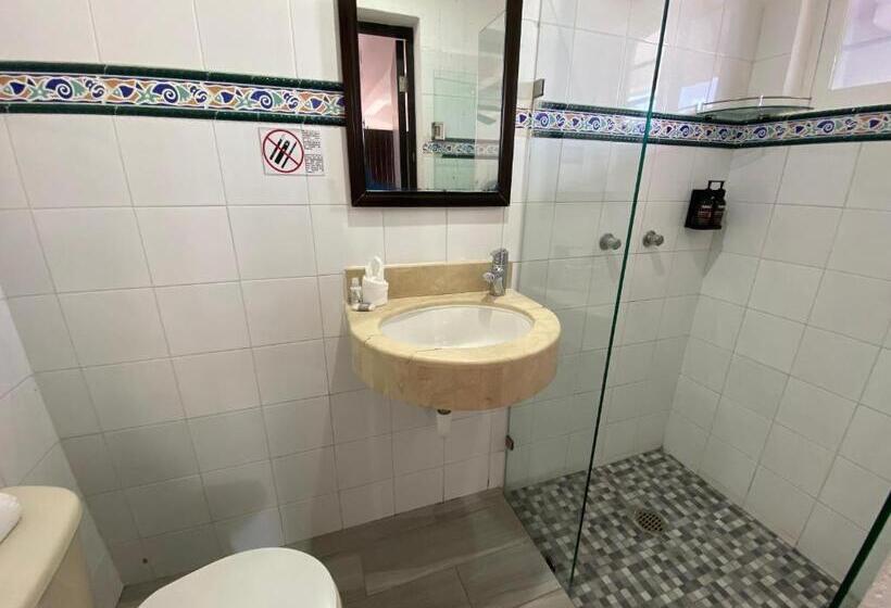 Семейный Номер, Marcianito