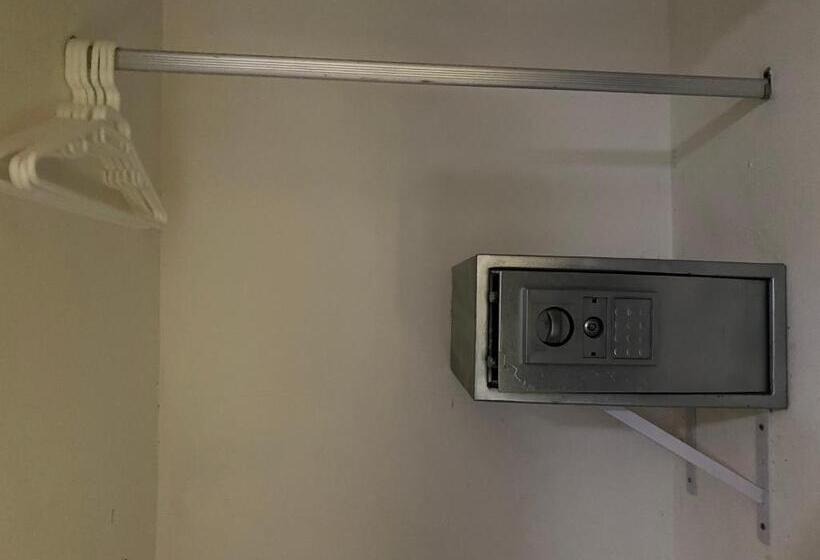 Семейный Номер, Marcianito