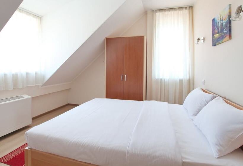 سوییت جونیور, Novella Uno