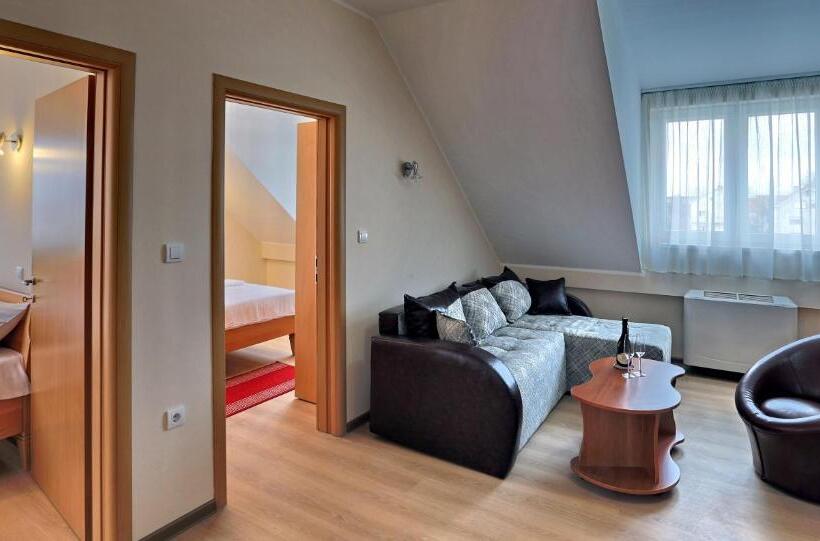 سوییت, Novella Uno