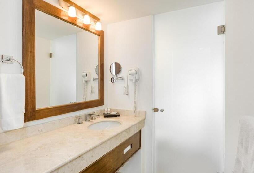 اتاق لوکس, Quinta Allende