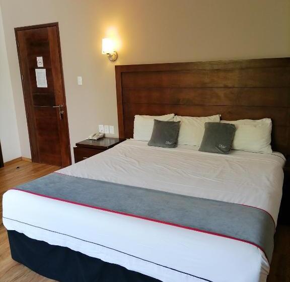 اتاق لوکس, Quinta Allende