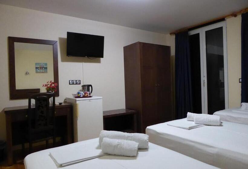 트리플 스탠다드 전망룸, Sea Front Old Town