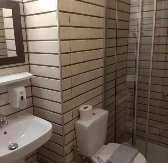 4인용 스탠다드 룸, Sea Front Old Town