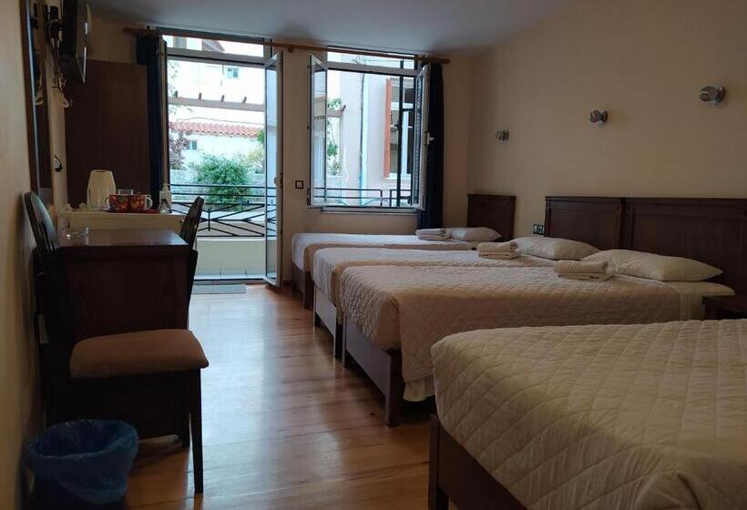 Четырехместный Номер Стандарт, Sea Front Old Town