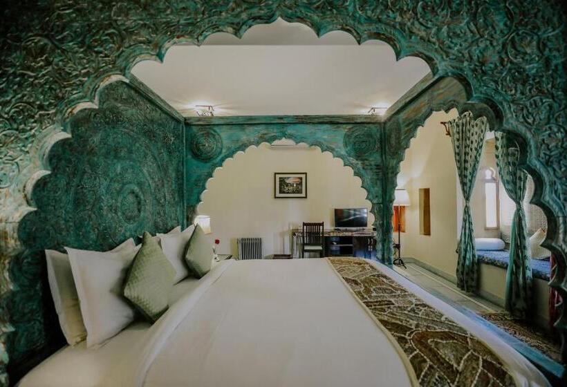 سوییت, The Gulaal