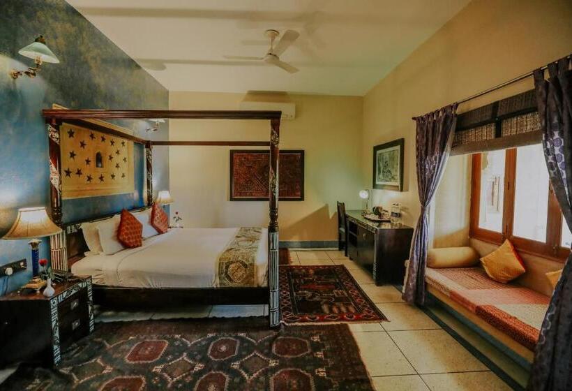 سوییت, The Gulaal