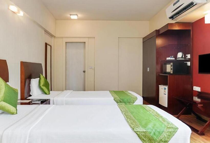 חדר דלוקס, Treebo Brooks Manor