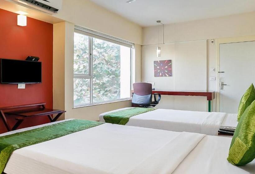 חדר דלוקס, Treebo Brooks Manor