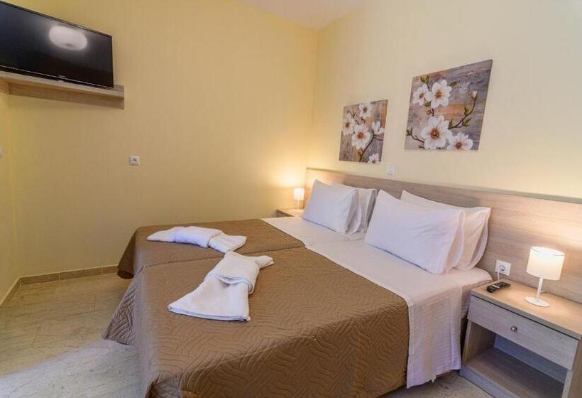 수피리어 스튜디오, Varvaras Diamond