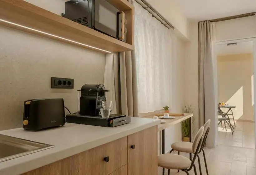 Superior-huone, Varvaras Diamond