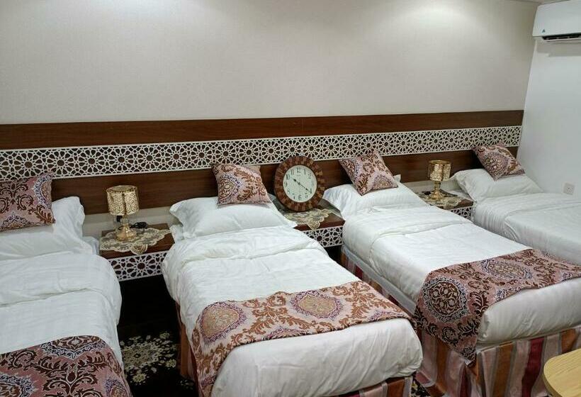 اتاق استاندارد چهار تخته, فندق ظاظا