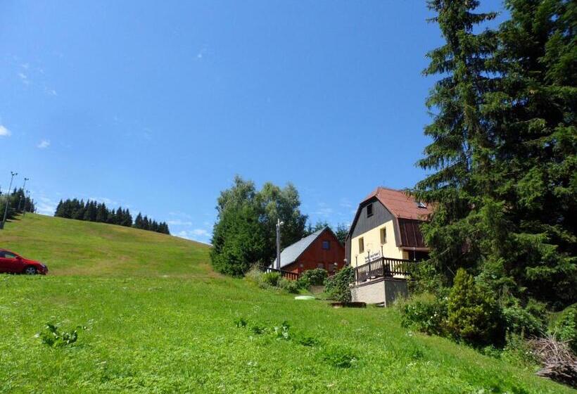 اتاق استاندارد, Horská Chata Hubert