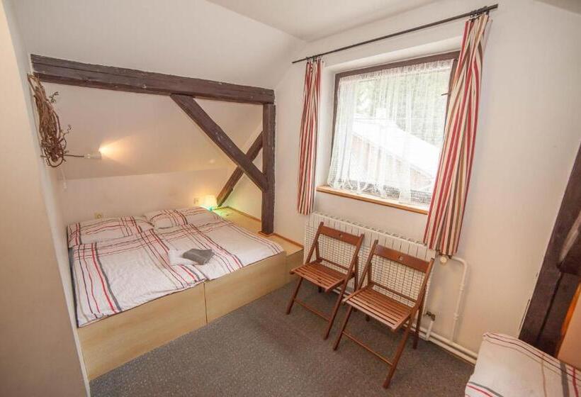 اتاق استاندارد چهار تخته, Horská Chata Hubert