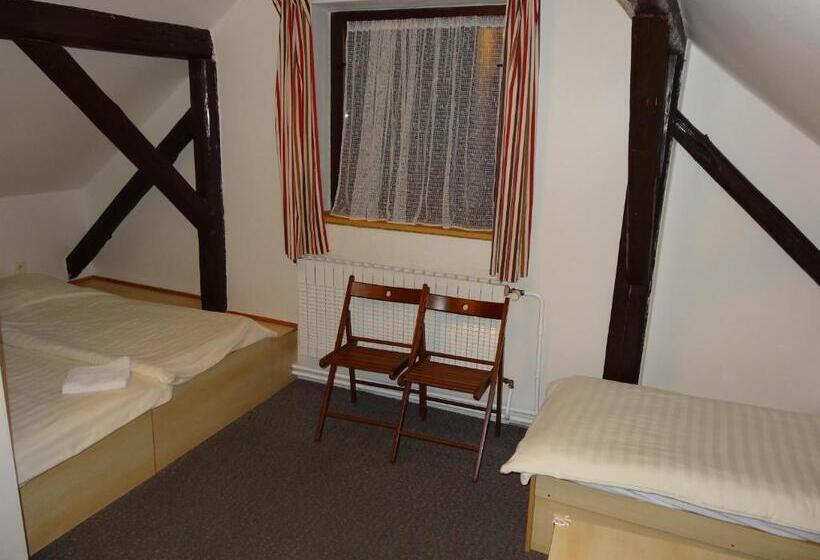 اتاق استاندارد چهار تخته, Horská Chata Hubert